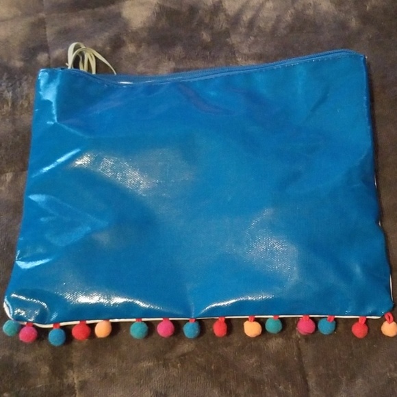 Small Bag - Picture 3 of 3